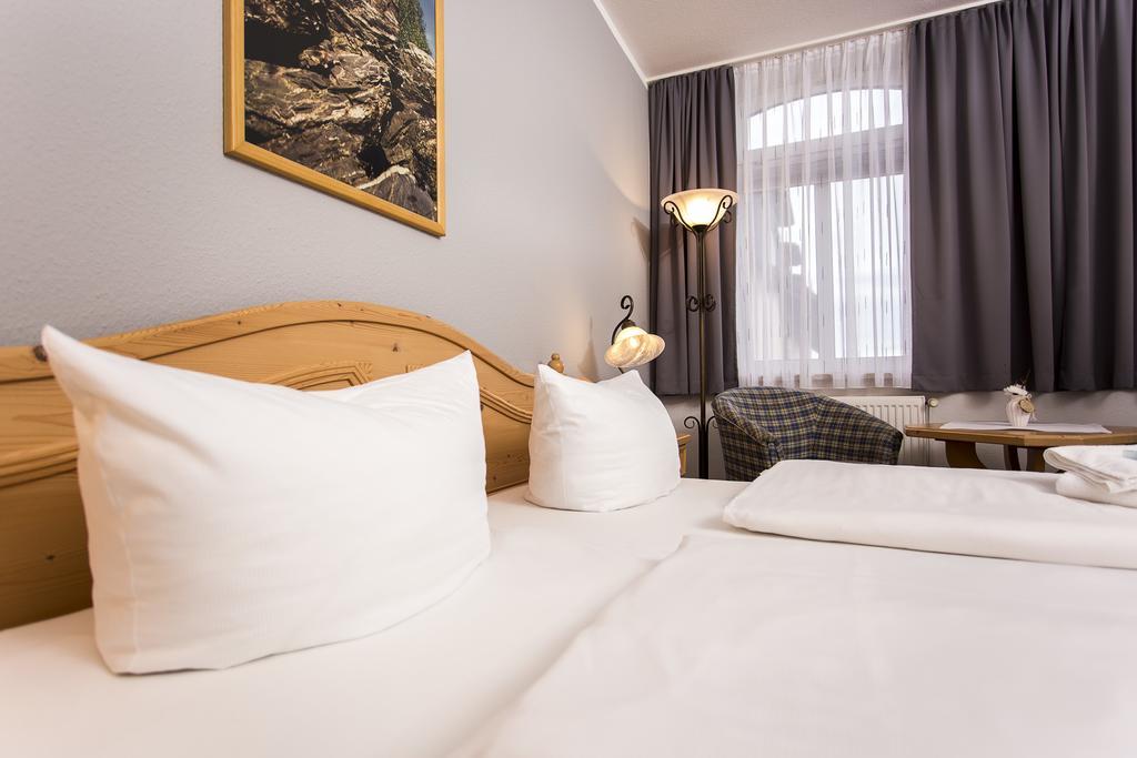 Der Bayerische Hof Hotel Grunbach Exterior photo