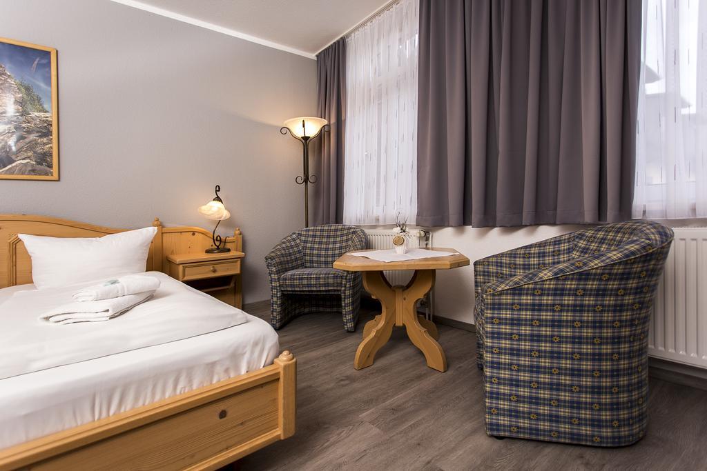 Der Bayerische Hof Hotel Grunbach Exterior photo